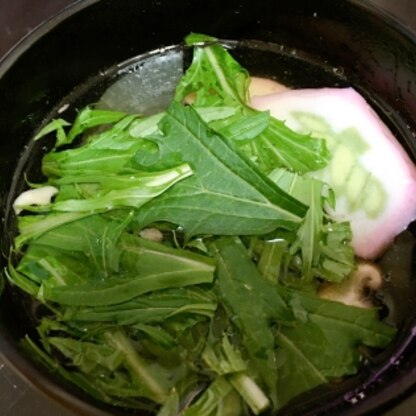 三つ葉の代わりに水菜です(^^)/
あけましておめでとうございます♩¨̮
美味しいお雑煮レシピ、ありがとうございます◎
